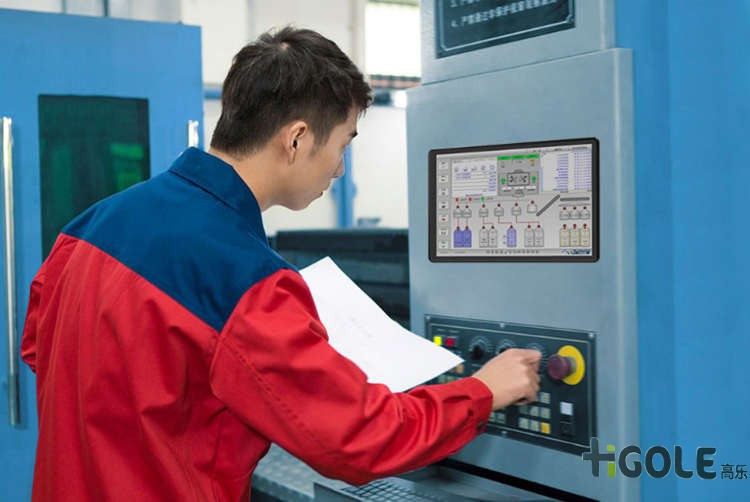 嵌入式工業一體機